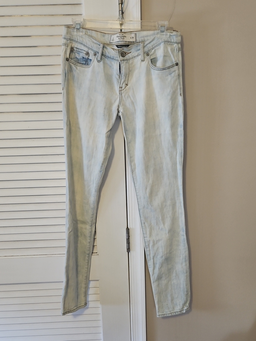 Abercrombie & Fitch Light Wash Skinny Jeans - Pale Blue